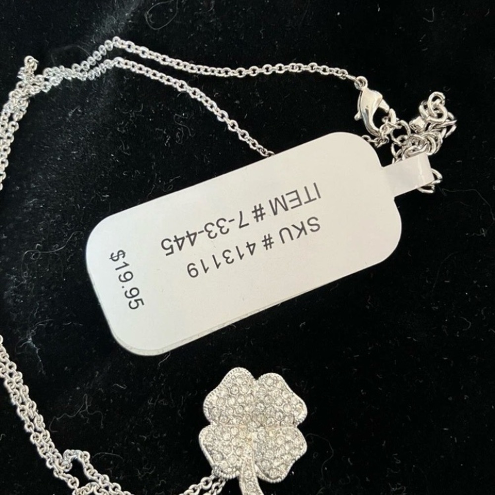 Silver Clover Pendant Necklace